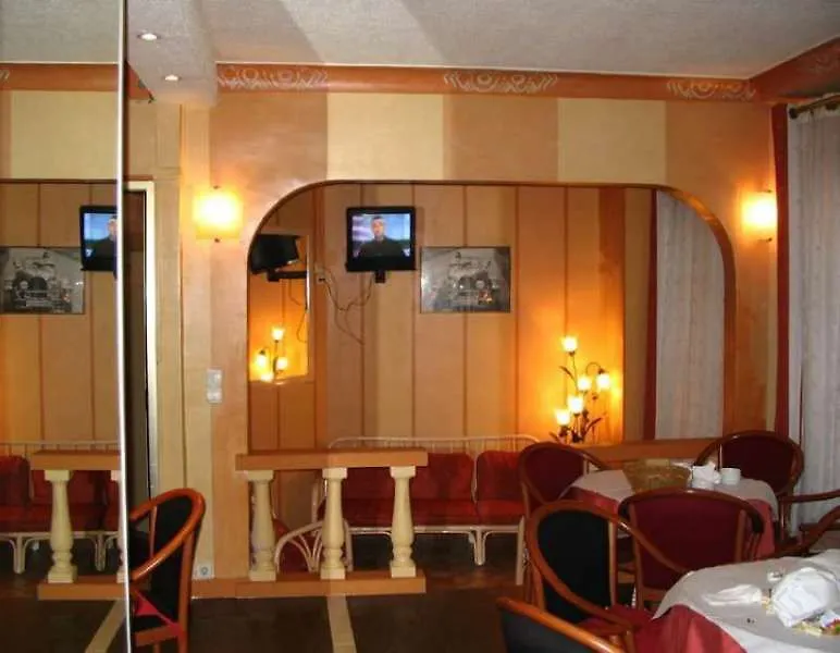 Montmartrois Szálloda 2*